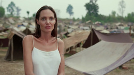 Анджелина Джоли завела Instagram, где смогут высказаться афганцы