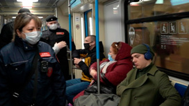 В столичном метро усилен контроль за ношением масок и перчаток
