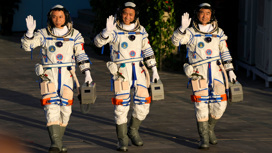 Первые космонавты приступили к работе на китайской орбитальной станции