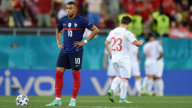 Франция вылетела с чемпионата Европы, проиграв Швейцарии