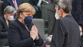 Последний день у власти: бундестаг встретил Меркель овацией