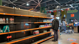 Украинцам не хватает продуктов, паника растет