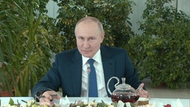 Президент поздравил россиянок и анонсировал новые выплаты семьям с детьми
