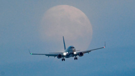 Пассажиры рейса "Аэрофлота" из-за покрышки ждут новый самолет