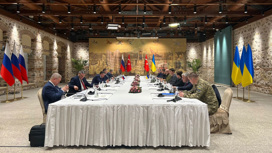 3 часа во дворце: закончился первый день переговоров РФ – Украина