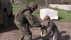 Наши военные помогают налаживать мирную жизнь под Харьковом