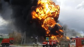 В Нижегородской области горит цистерна с растворителем