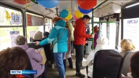 В День славянской письменности и культуры на маршрут вышел литературный троллейбус