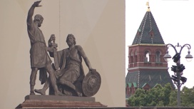 В столице продолжается реставрация памятника Минину и Пожарскому