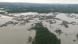 Прорыв дамбы: в Якутии под воду ушло почти целое село