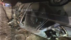 При столкновении четырех машин в Дагестане погиб водитель и подросток
