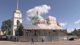 Специалисты из Академии художеств имени Репина реставрируют храм Святой Варвары в Печорах