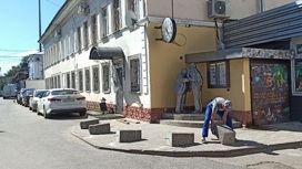 В Ярославле около памятника с героями фильма установили ограждение