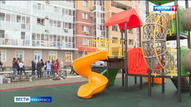 Работы по благоустройству хабаровских дворов и улиц проверила комиссия депутатов Госдумы и мэра города