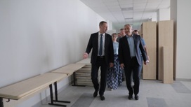 Вячеслав Володин и Роман Бусаргин осмотрели готовность строящейся школы в мкр Иволгино