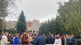 Неизвестный открыл стрельбу в школе №88 в Ижевске, а потом покончил с собой