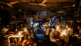 140 миллионов жителей Бангладеш остались без света