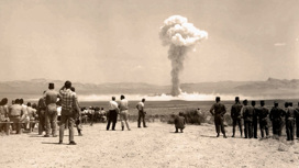 "Камни превратились в пыль": Проханов о ядерных испытаниях в Семипалатинске