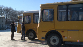 38 новых автобусов распределили между амурскими школами