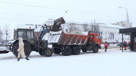 Последствия снегопада в Костромской области устраняли около 100 единиц техники