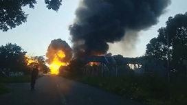 В ЮАР десять человек погибли в результате взрыва бензовоза