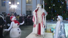 Мэр украинского города возмущен школьным праздником с Дедом Морозом