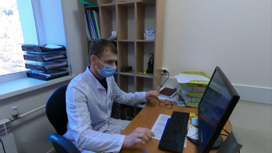 Более миллиона российских врачей начнут получать соцвыплаты