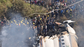 Непальский пилот пытался увести самолет от густонаселенного города