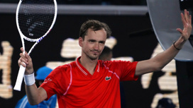 Медведев вышел во второй круг турнира в Дубае