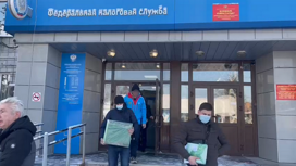 Работник налоговой в Новосибирске незаконно завел бетонный бизнес на близких и управлял им