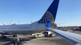 Два пассажирских самолета столкнулись в аэропорту Бостона