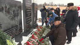 В деревне Нивки Дедовичского района отметили 81-ю годовщину отправки легендарного партизанского обоза