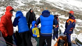 Двух пострадавших в горах Бурятии туристок эвакуировали вертолетом