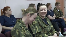 Десантники поздравили медперсонал аэромобильного госпиталя ВДВ