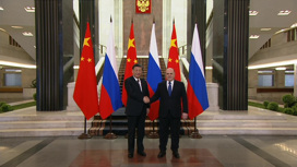 Российский премьер и глава КНР встретились в Доме правительства