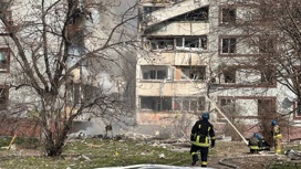 Ракета попала в жилую девятиэтажку в Запорожье