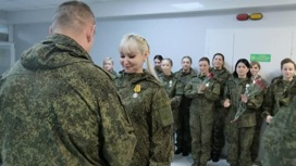 Участвующие в СВО военные врачи и медсестры получили награды