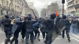 В Париже шел десятый день протестов против пенсионной реформы