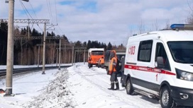 Локомотив насмерть сбил двух рабочих в Кузбассе