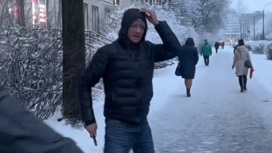Мигрант угрожал ножом прохожим в Петербурге