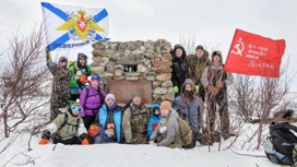 Лыжный поход по местам боевой славы: мурманские патриоты поднялись на высоту "Челнок"