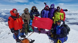 Калининградские альпинисты совершили историческое восхождение на Эльбрус