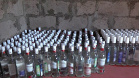 Волгоградские полицейские изъяли более тысячи бутылок нелегального алкоголя