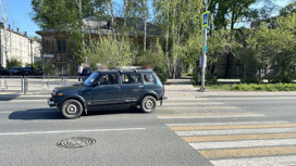 Автомобиль ВАЗ сбил девушку на пешеходном переходе в Томске