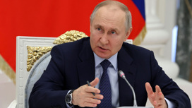 Путин призвал уходить от советских валютных атавизмов