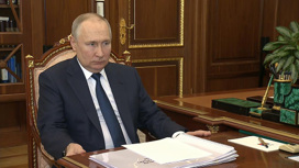 Владимир Путин провел встречу с Айсеном Николаевым