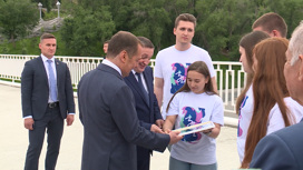Волонтеры волгоградского  молодежного фестиваля #ТриЧетыре рассказали Дмитрию Медведеву о проекте