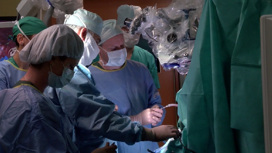 Тюменские нейрохирурги провели в рамках международного симпозиума показательную операцию с пробуждением