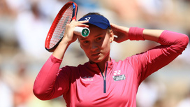 Чемпионка Уимблдона Рыбакина снялась с Roland Garros
