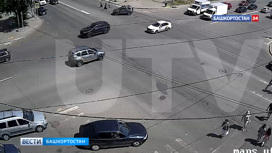 Появилось видео момента аварии на улице 8 марта в Уфе, в которой пострадали четыре человека